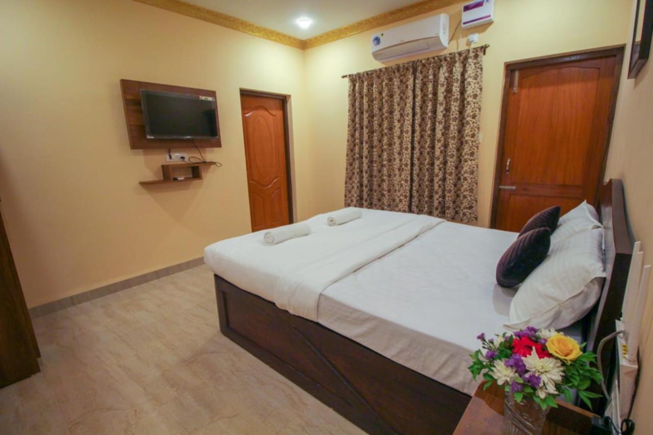 Ena Holiday Inn Calangute Exterior foto