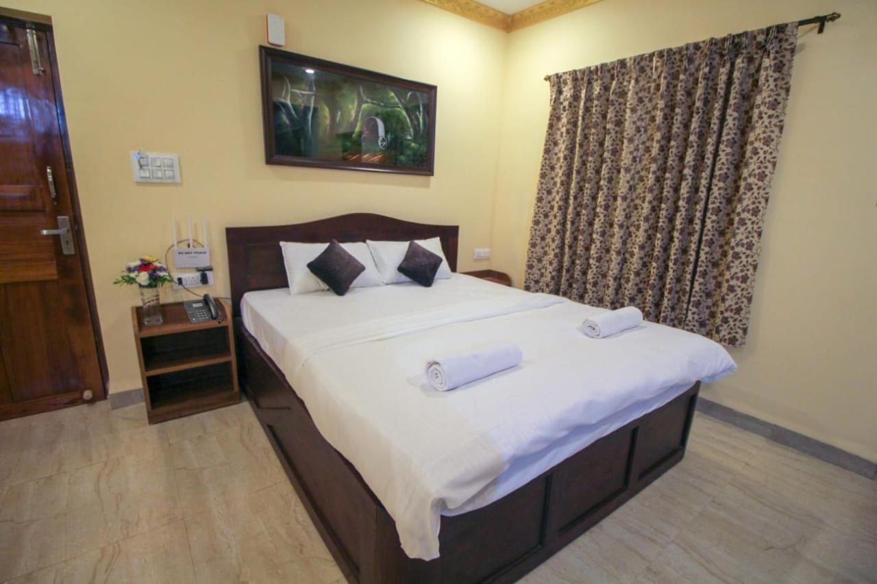 Ena Holiday Inn Calangute Exterior foto